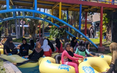 SWIMMING POOL DAY CLASS 5