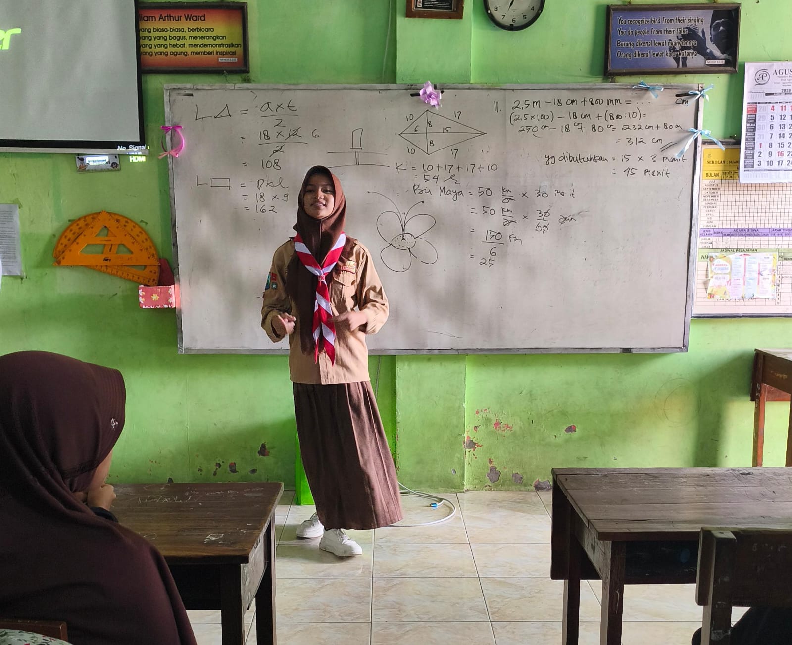 Sosialisasi MTs Unggulan Al Hidayah Mojokerto di MI Wachid Hasyim Berlangsung Antusias