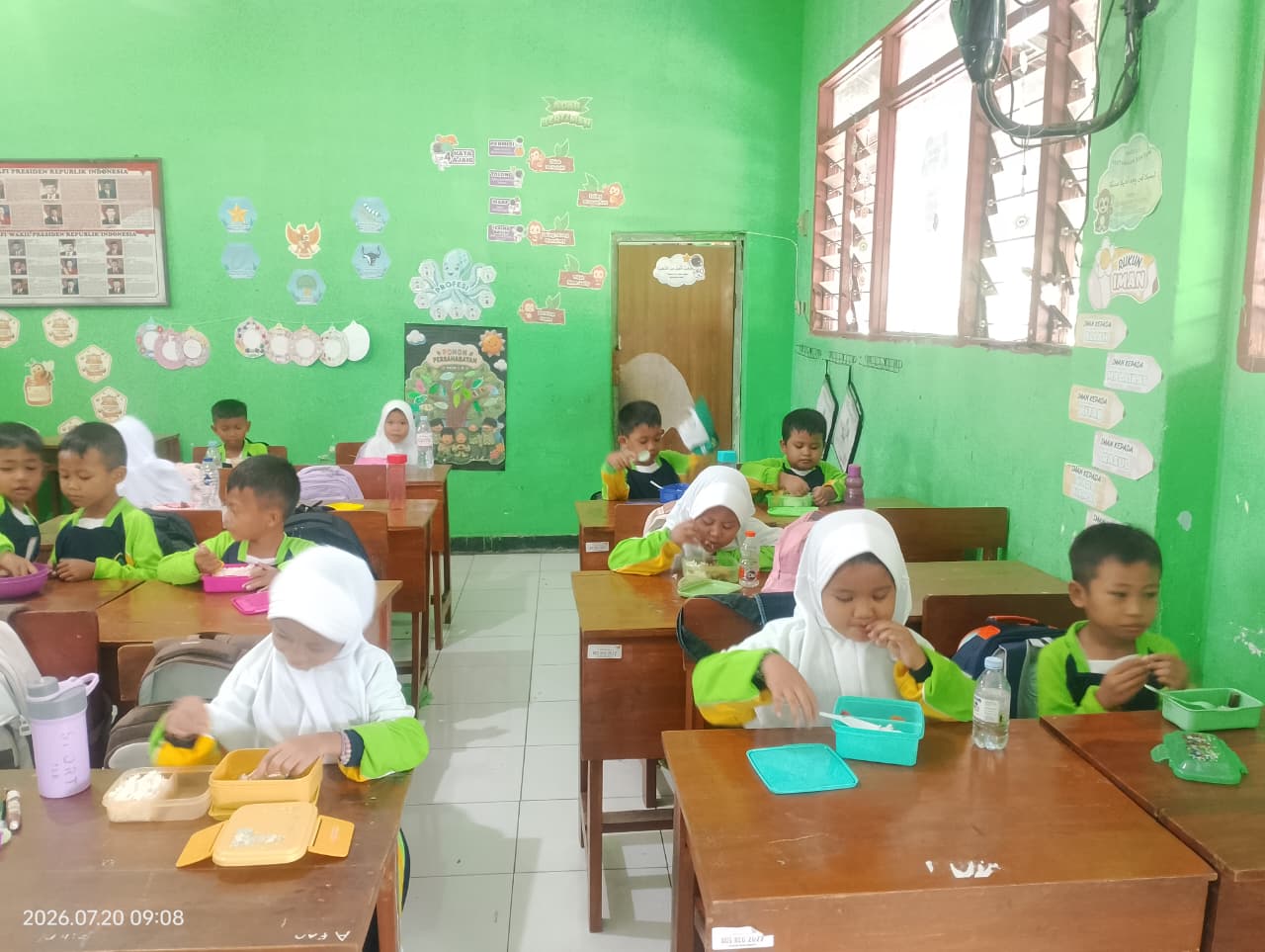 MI WACHID HASYIM WONOMLATI